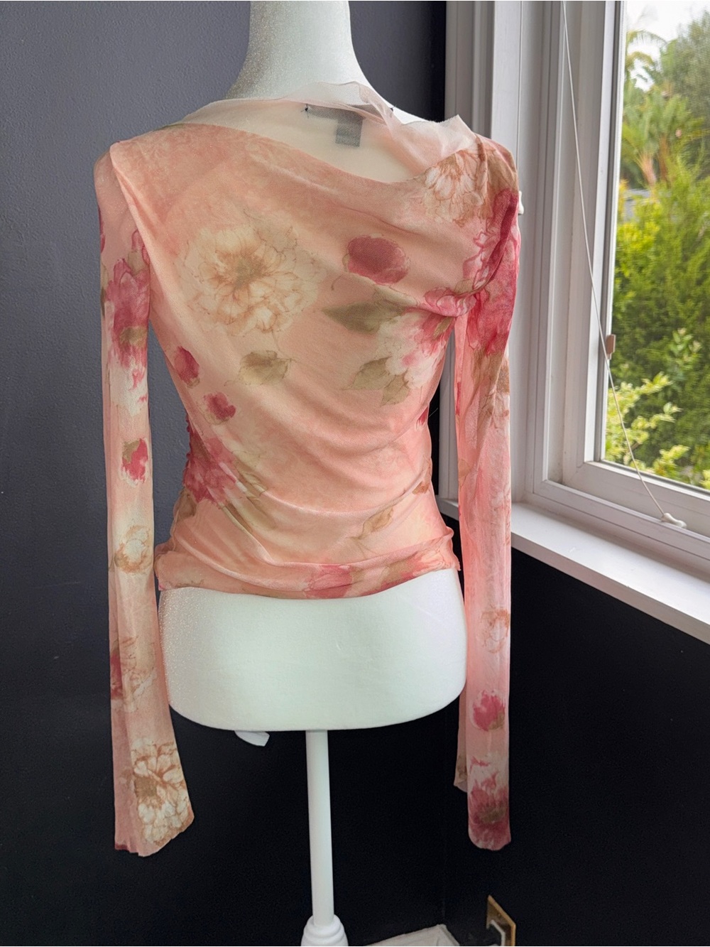 Express Peach-Pink Floral Wrap Top - Picture 5 of 6